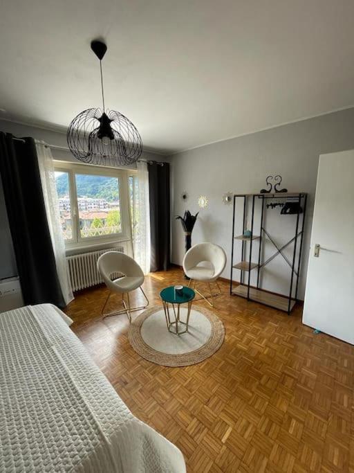 Charming Penthouse Near Como Lake Chiasso Exteriör bild