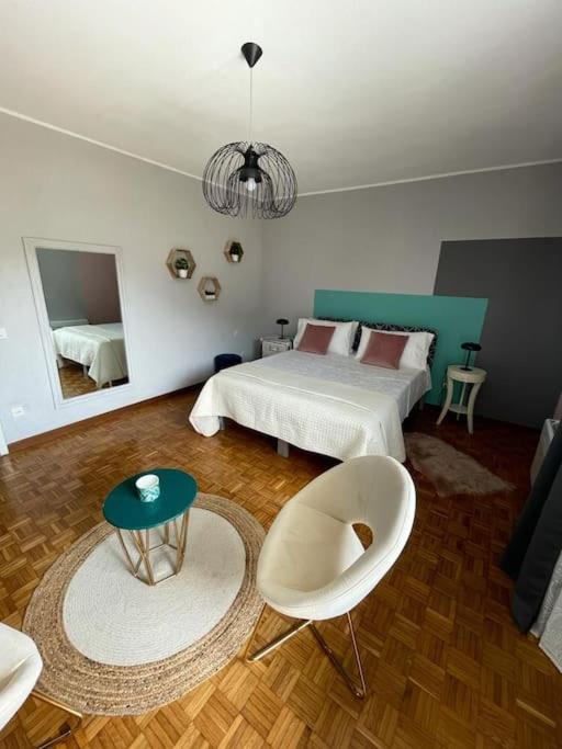 Charming Penthouse Near Como Lake Chiasso Exteriör bild