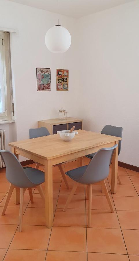 Charming Penthouse Near Como Lake Chiasso Exteriör bild